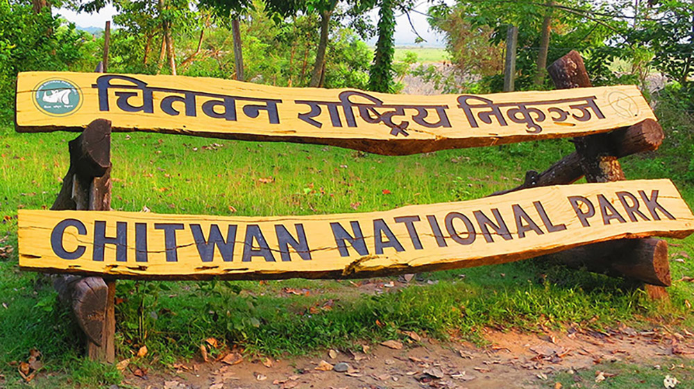 रुपन्देहीमा बस दुर्घटना हुँदा २ जनाको मृत्यु २७ जना
