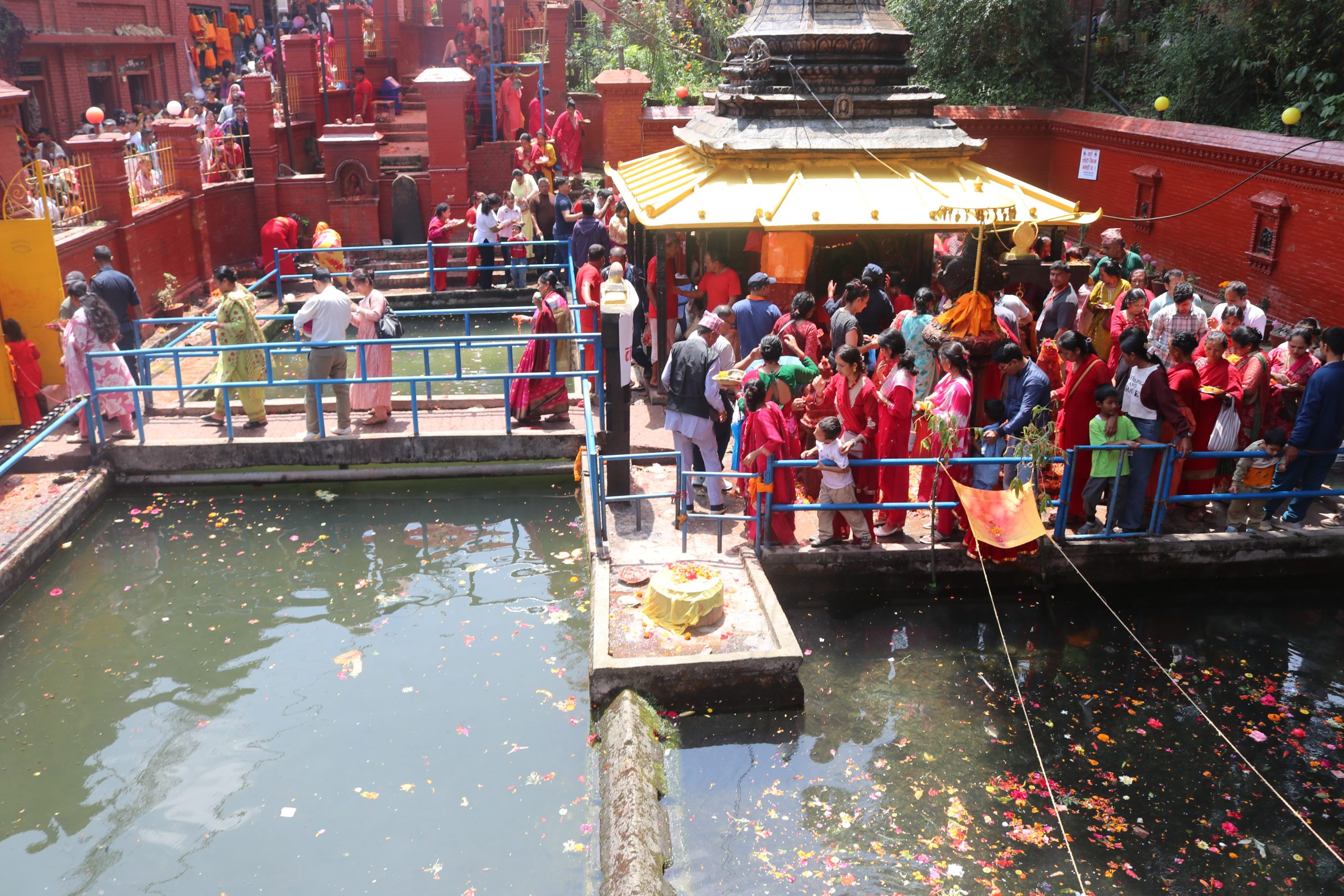 पुरुषोत्तम माससँगै मच्छेनारायणमा भक्तजनको भीड